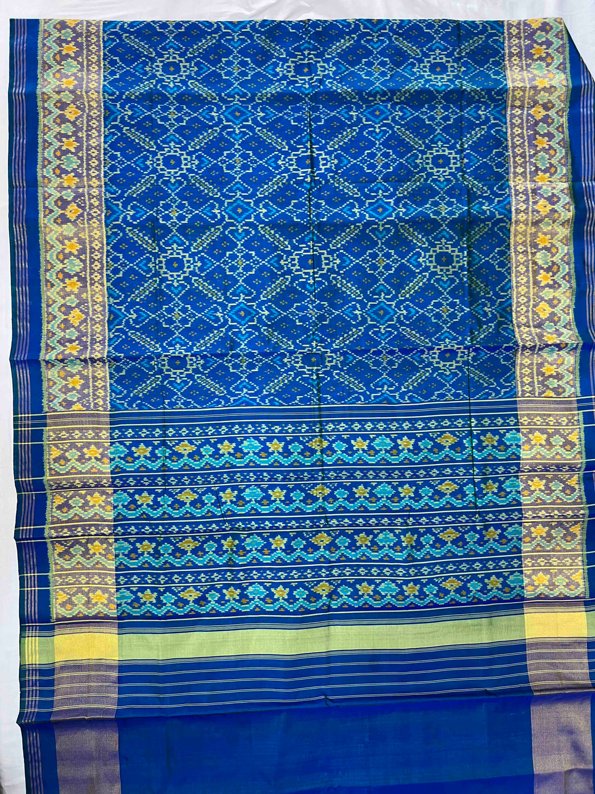 Sky Blue manekchok design single ikkat Patola silk Saree