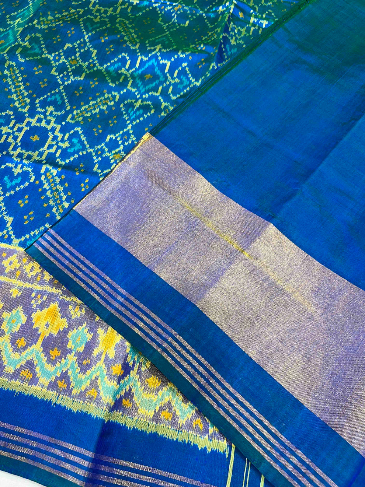 Sky Blue manekchok design single ikkat Patola silk Saree