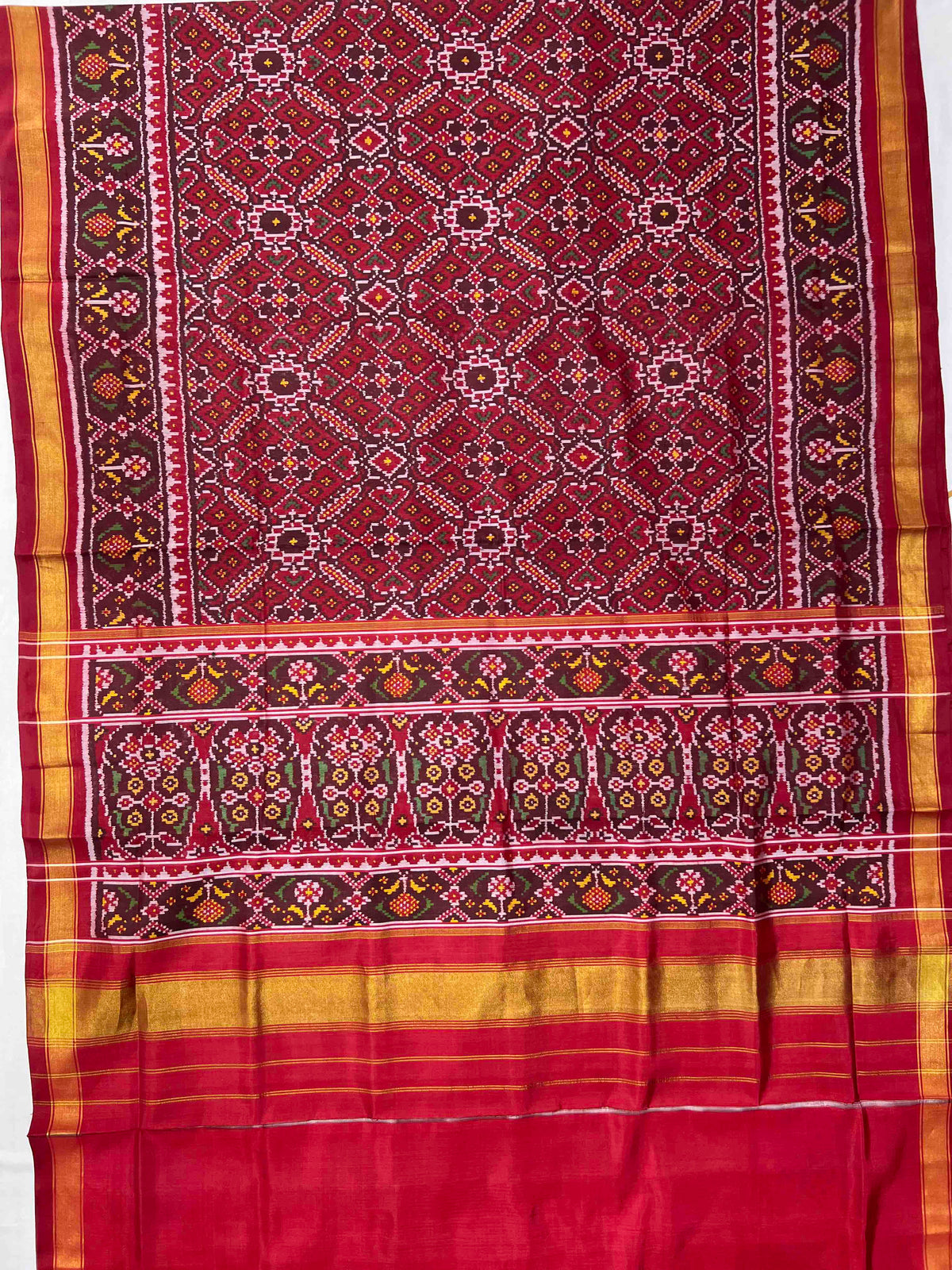 Beautiful Maroon manekchok design single ikkat Patola silk Saree