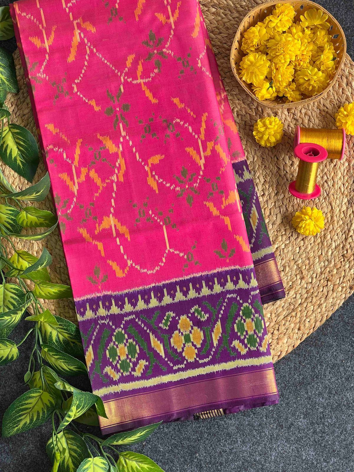 Pink with purple flowers design single ikkat Patola silk Saree