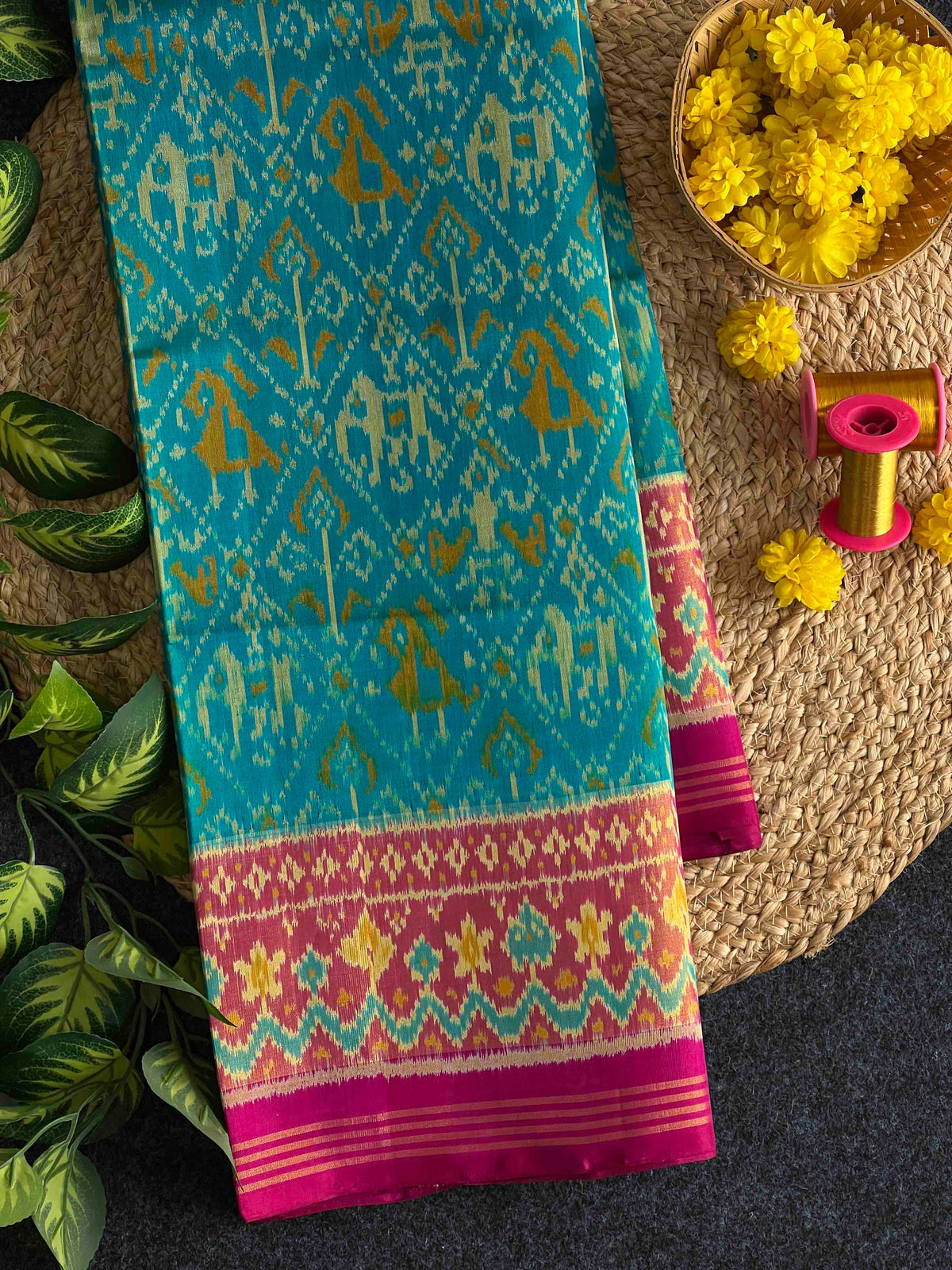 Single ikkat Sky Blue narikunjan patola silk saree