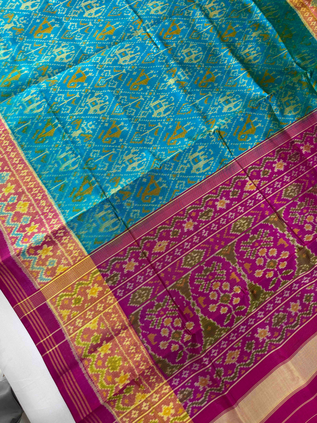 Single ikkat Sky Blue narikunjan patola silk saree
