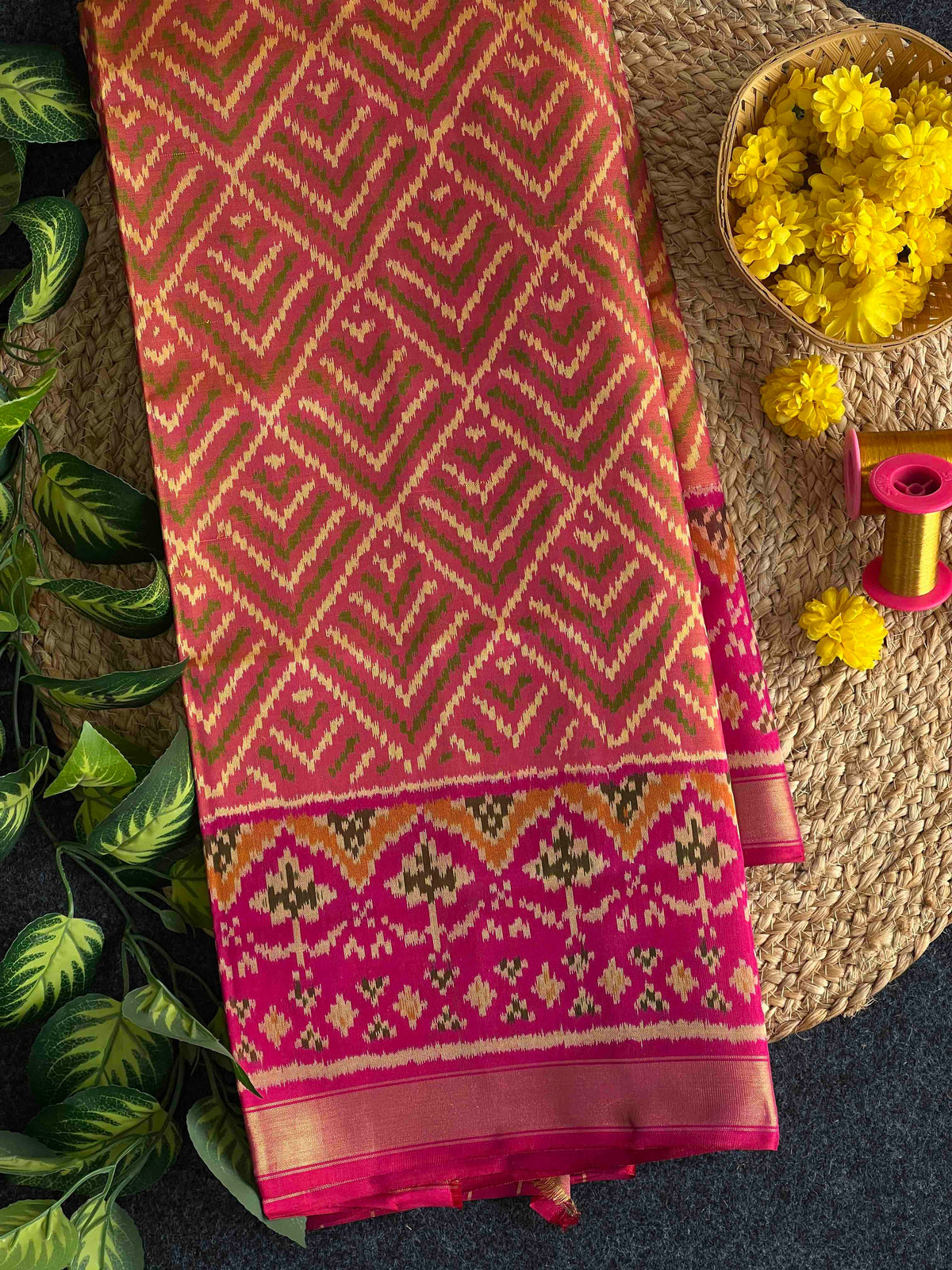 Piach with pink combination single ikkat Patola silk Saree