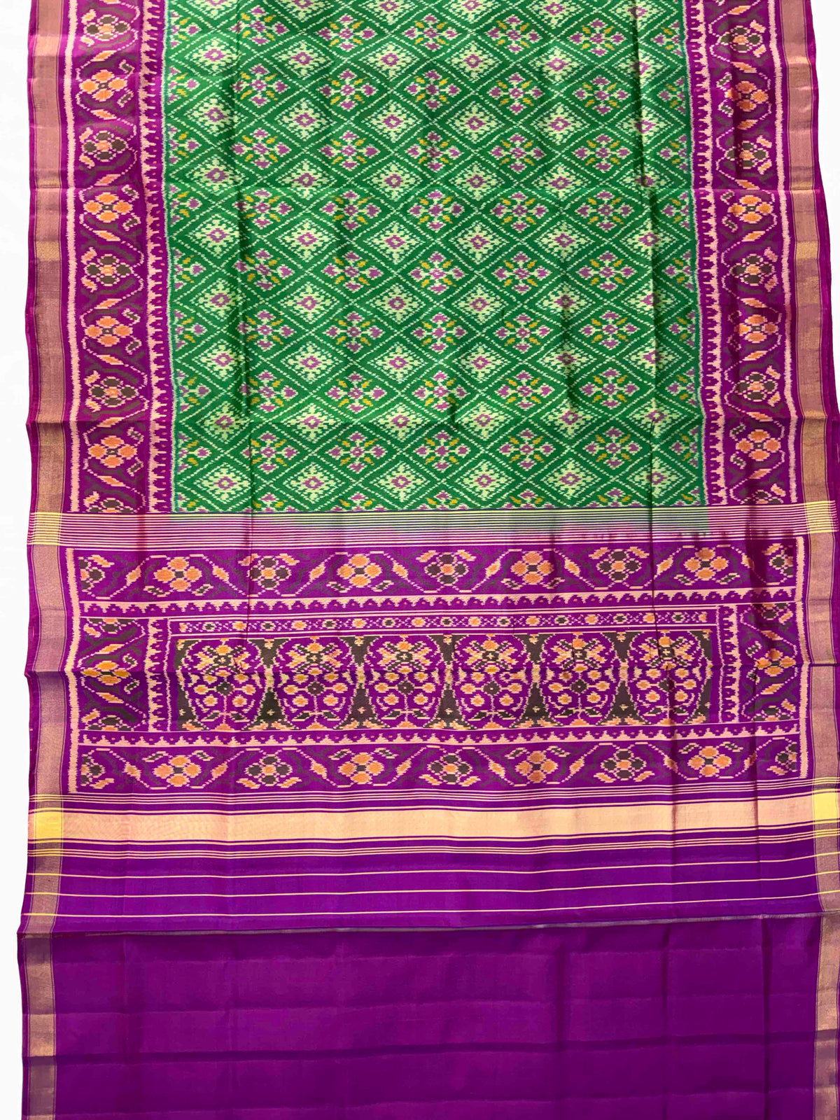 Beautiful light Green with pink combination single ikkat Patola silk Saree