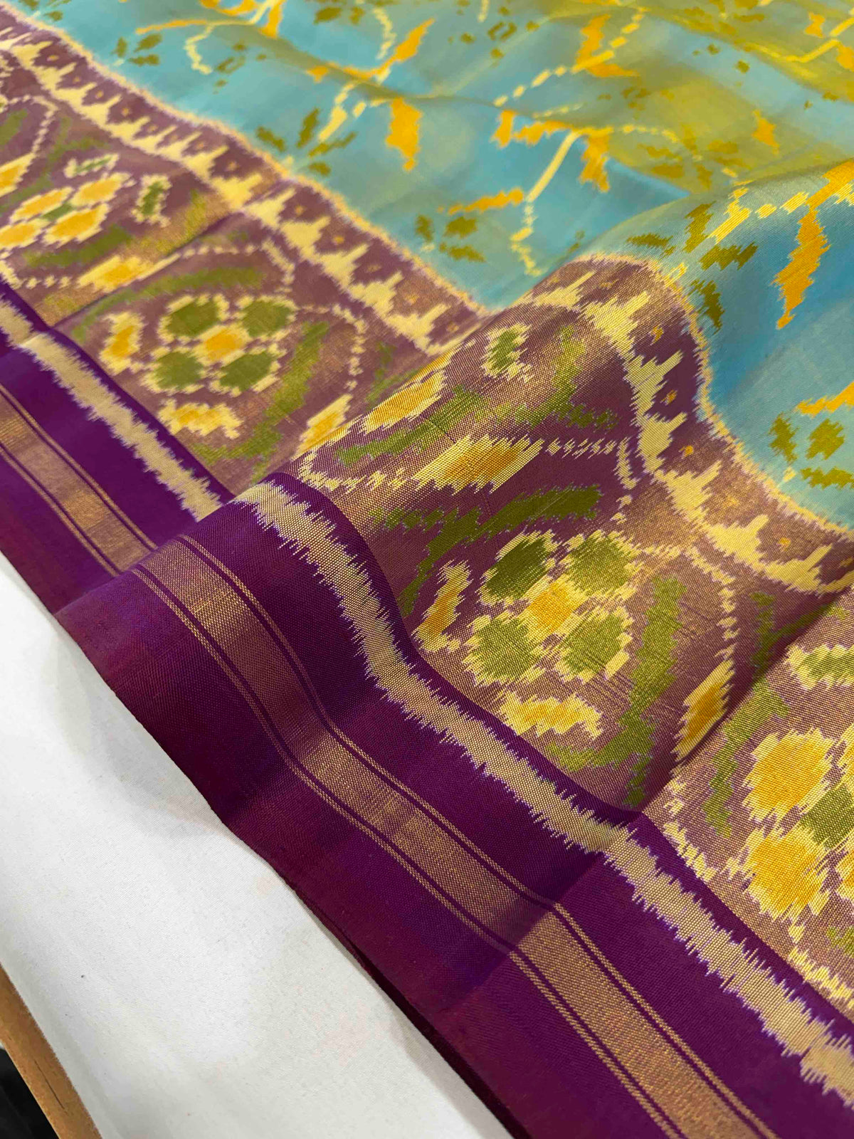Sky blue well design Single ikkat patola silk saree
