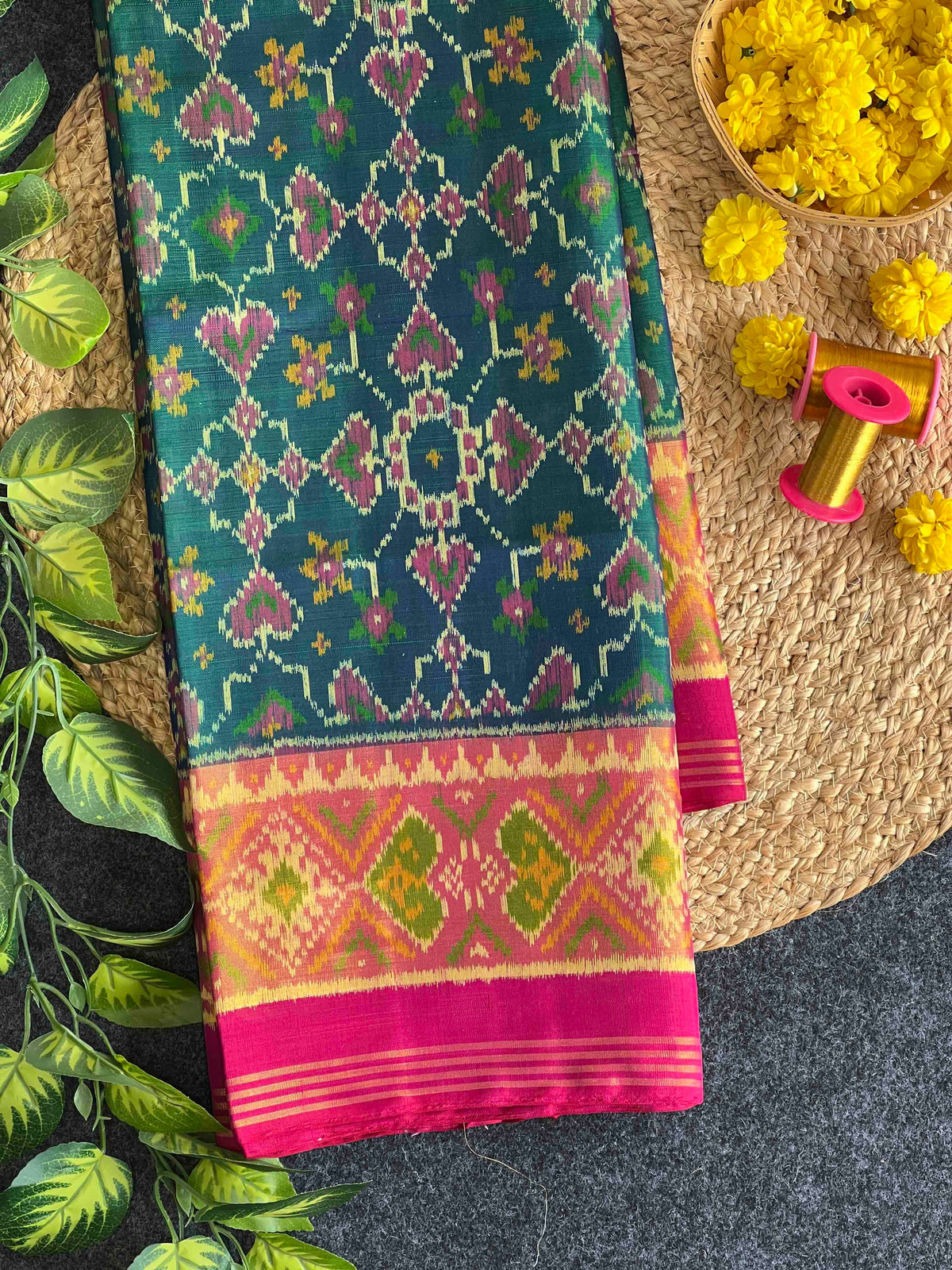 Morpiach Navaratan design with pink combination single ikkat Patola silk Saree