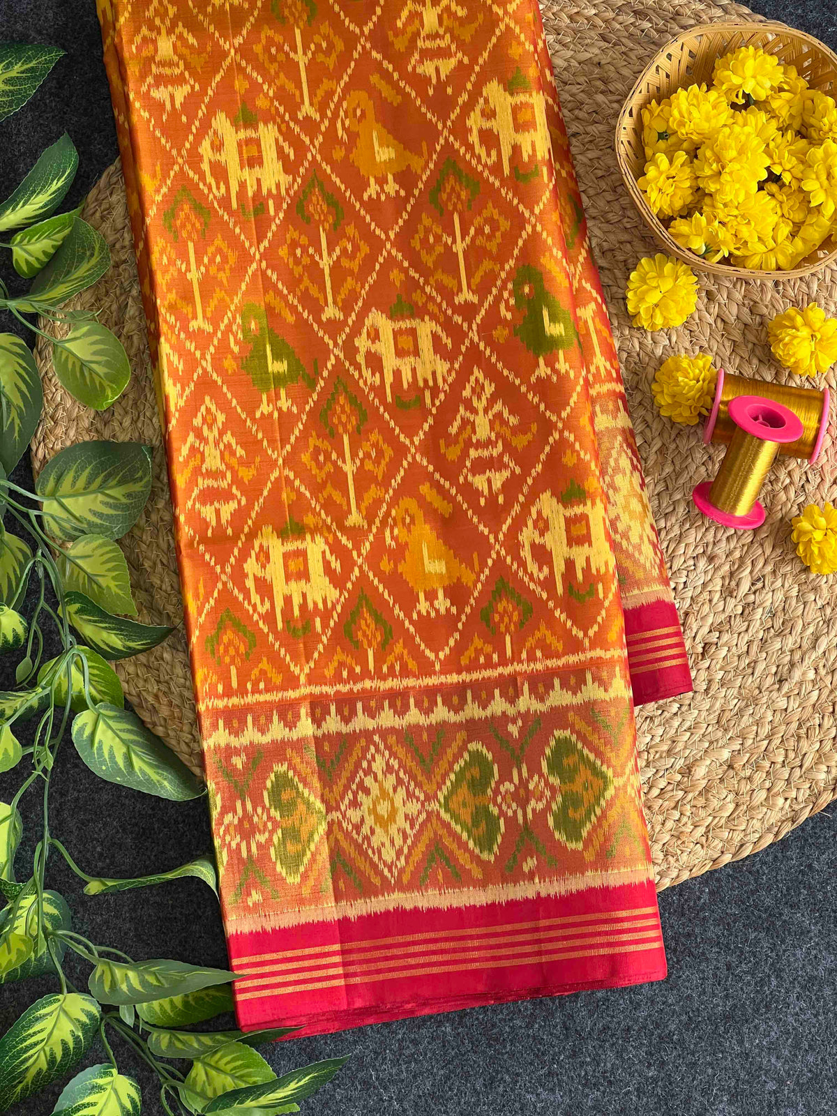 Beautiful yellow with Red narikunjan single ikkat Patola silk Saree