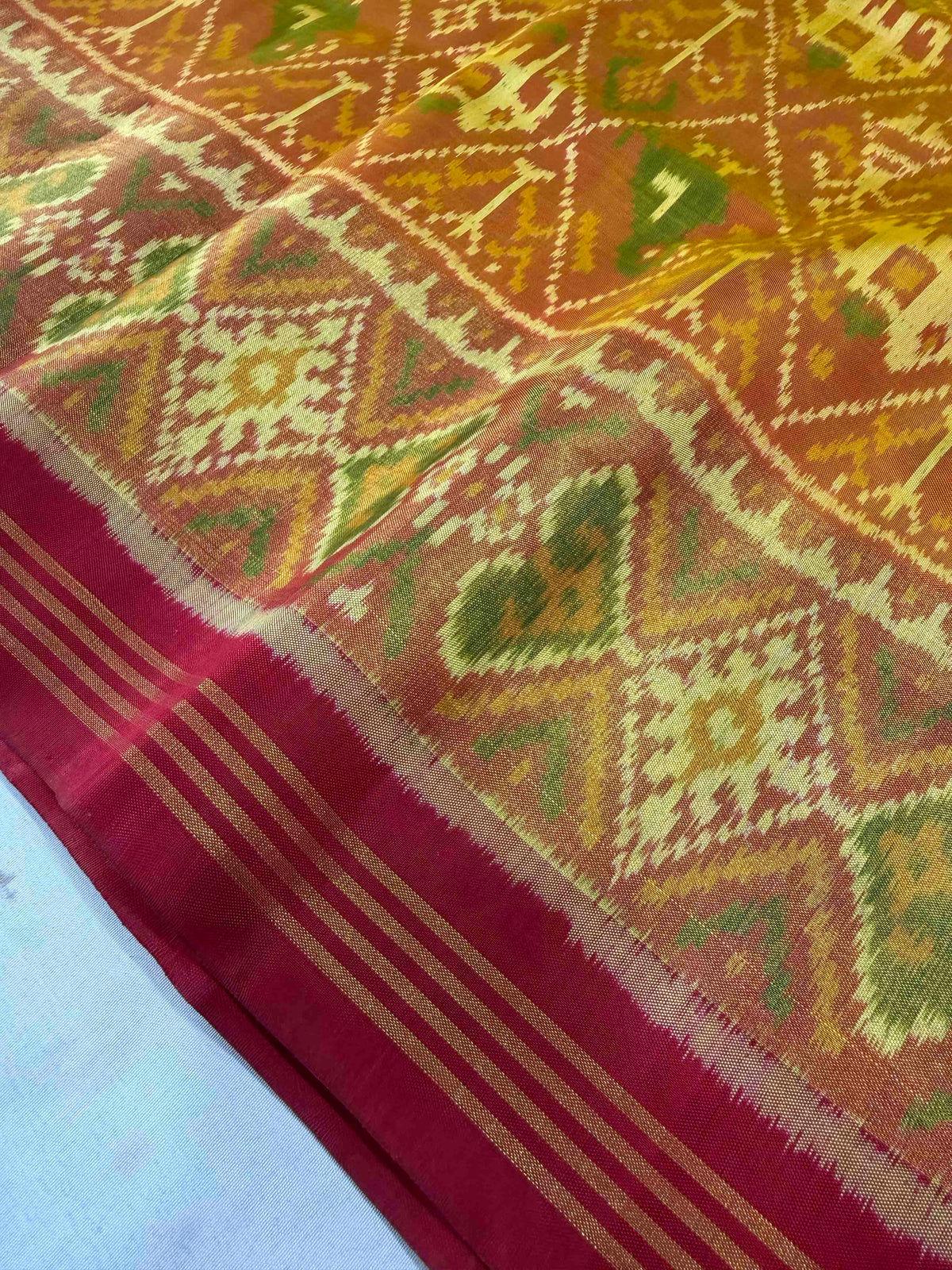 Beautiful yellow with Red narikunjan single ikkat Patola silk Saree