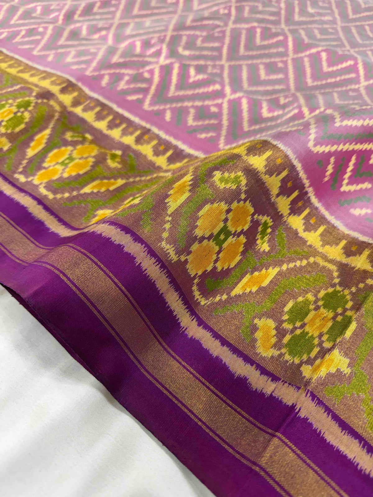 Beautiful baby pink laheriya design single ikkat Patola silk Saree
