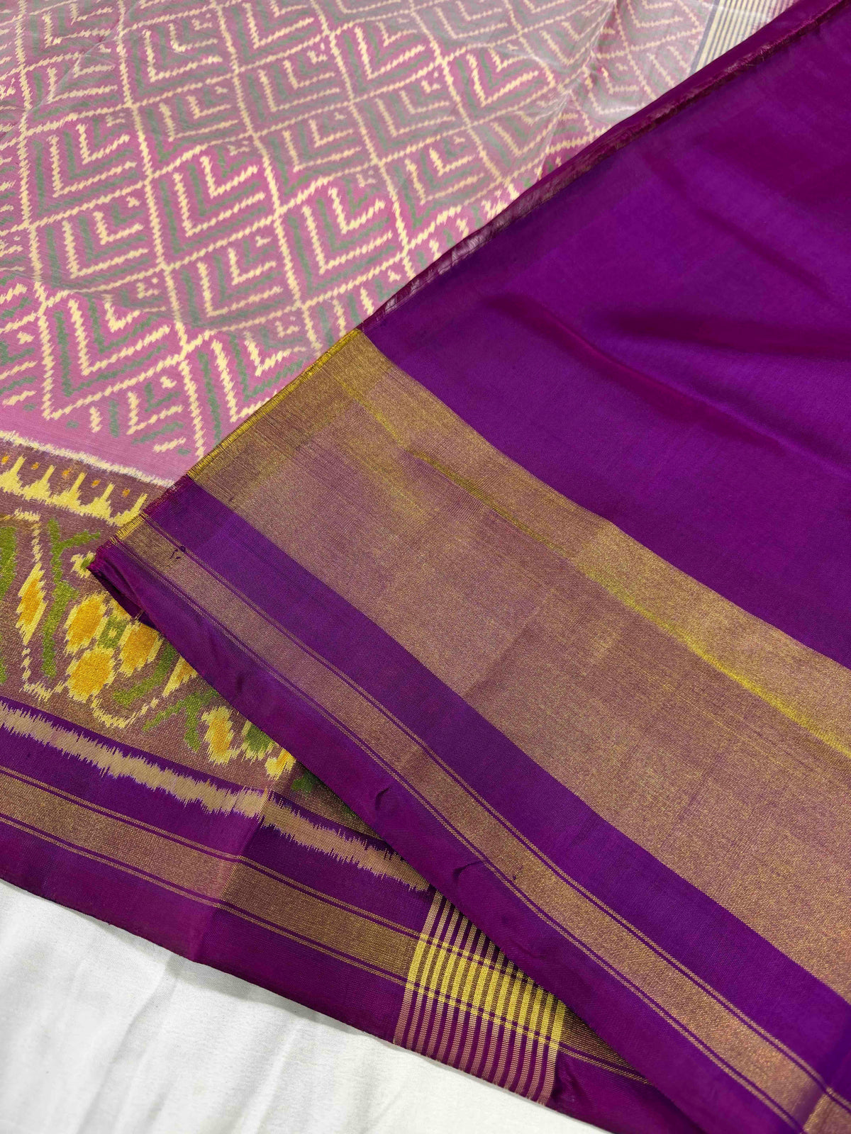 Beautiful baby pink laheriya design single ikkat Patola silk Saree