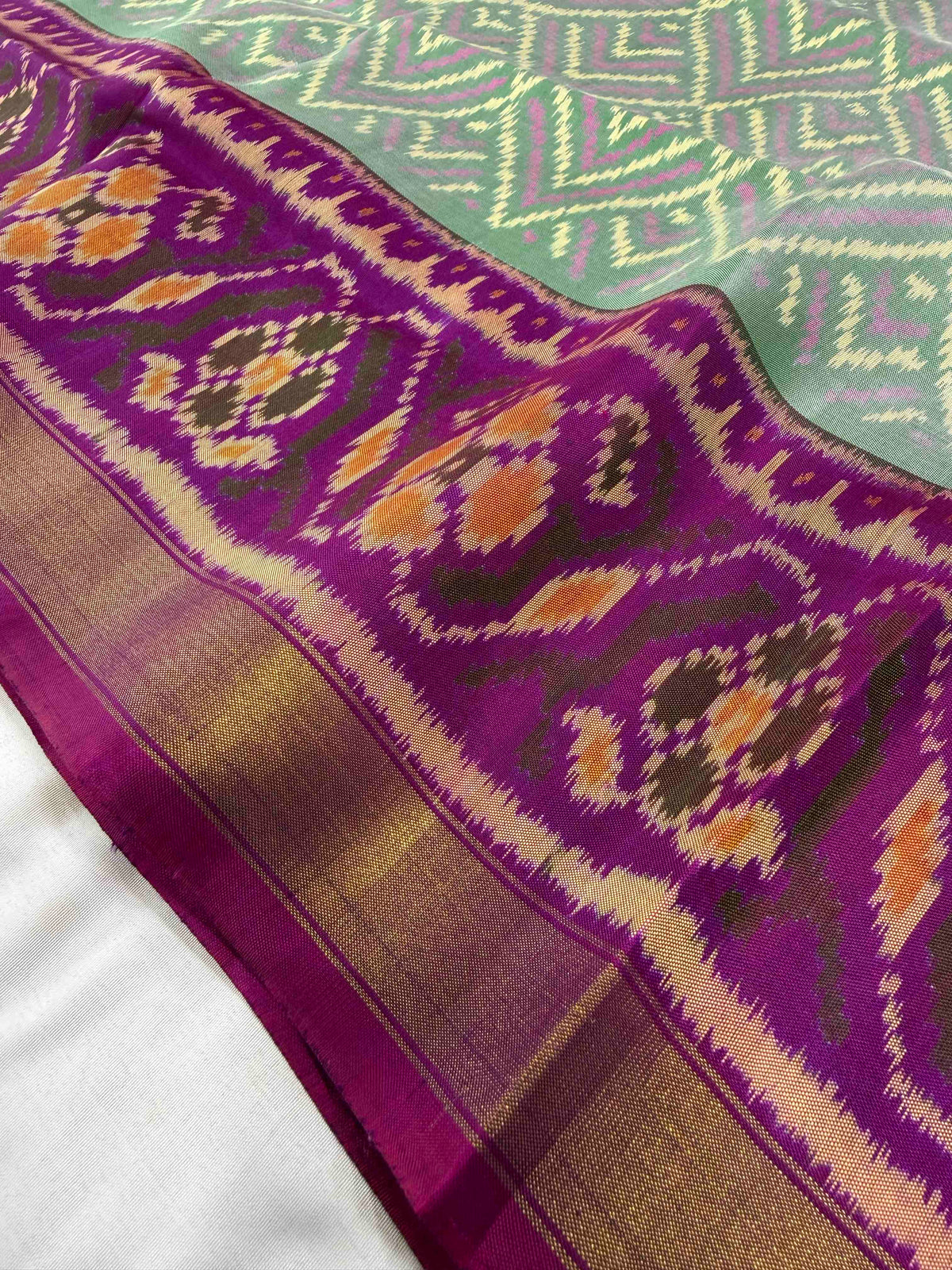 Light Green laheriya design single ikkat Patola silk Saree